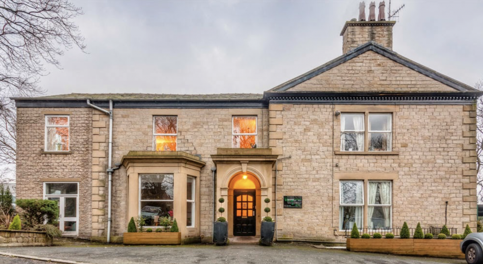 About Oakwood Care Centre